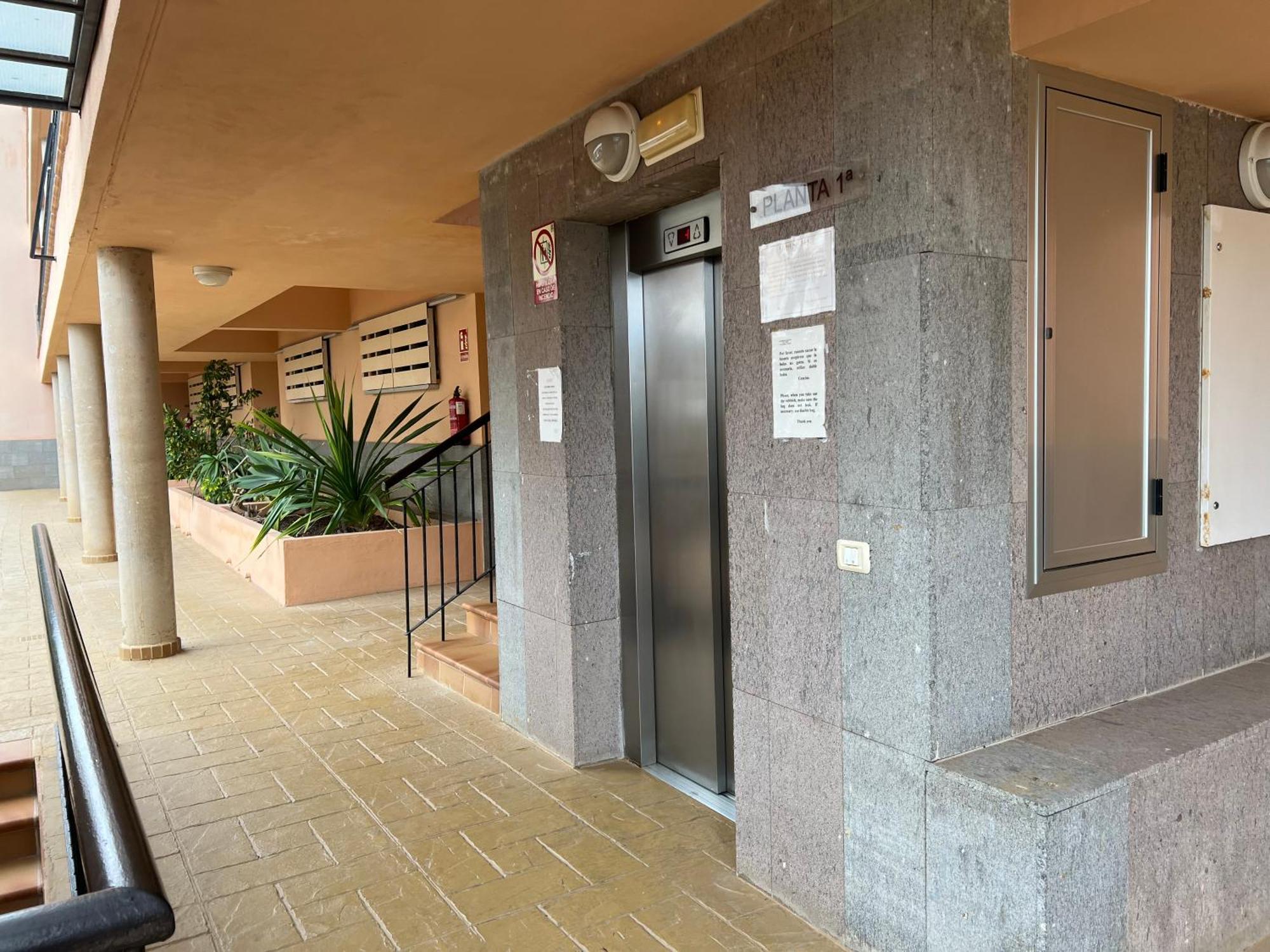 Los Cristianos Piscina Y Terraza Kültér fotó